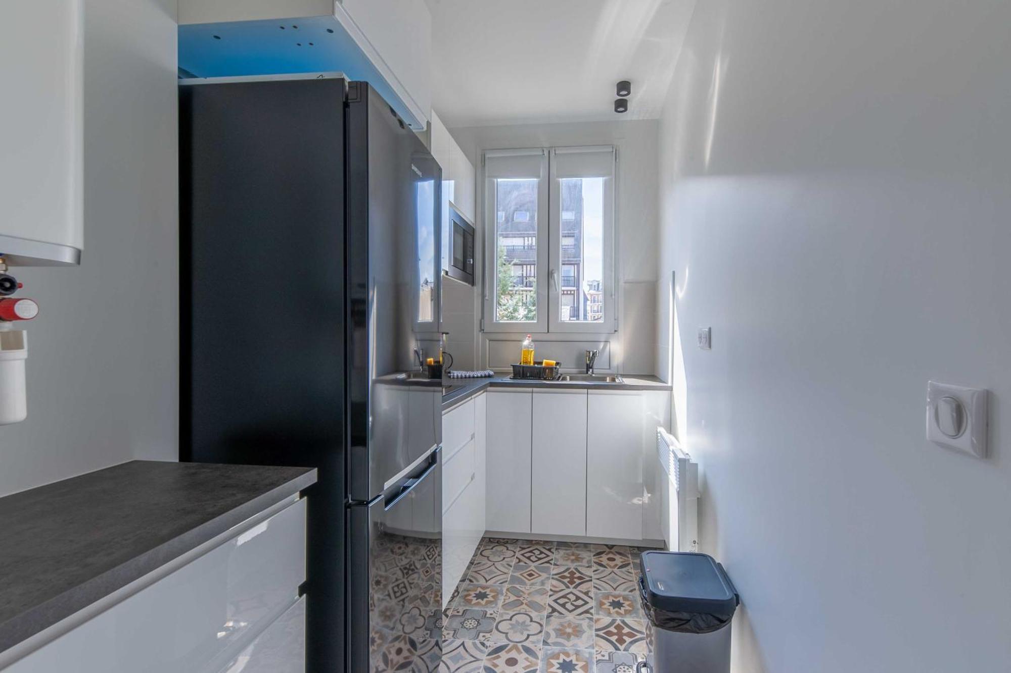 Sleeps 4 With Terrace, 500m Place Morny * Deauville